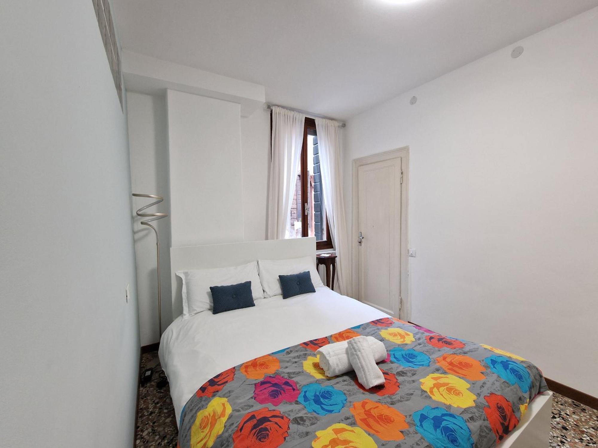 Veneziacentopercento La Forcola Apartment, Next To Rialto Bridge Kültér fotó