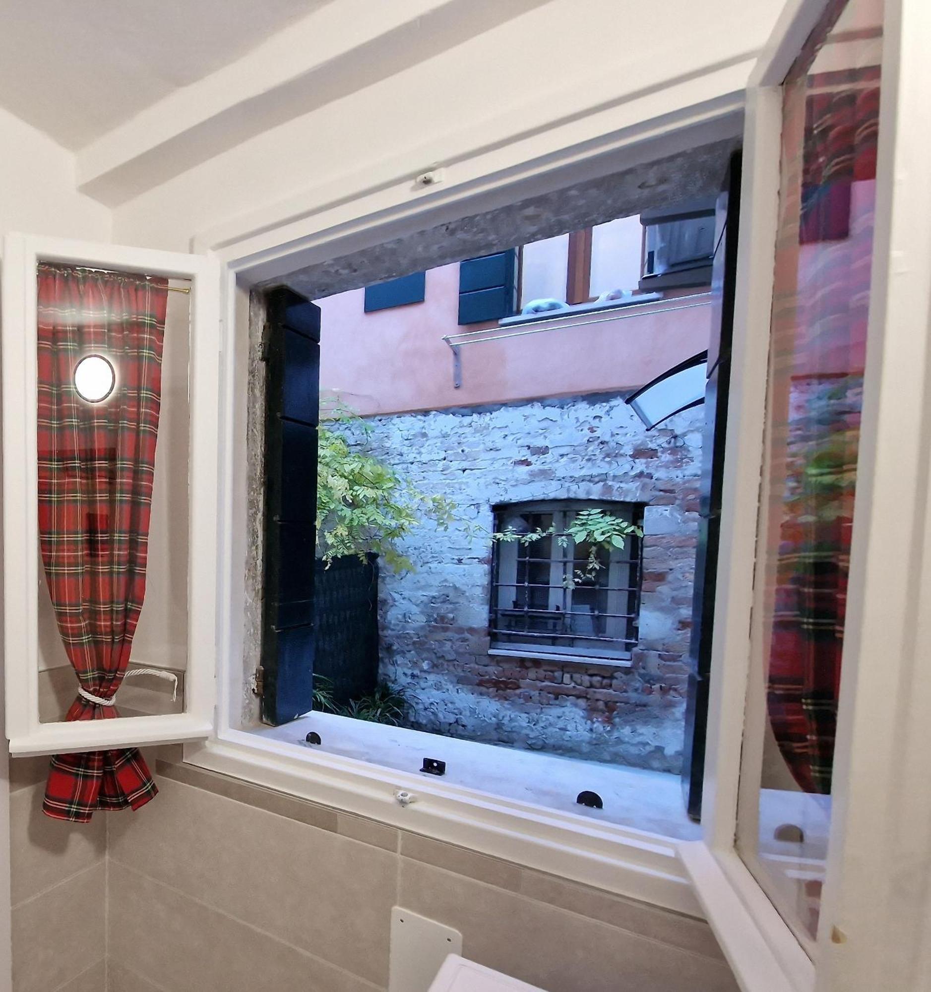 Veneziacentopercento La Forcola Apartment, Next To Rialto Bridge Kültér fotó